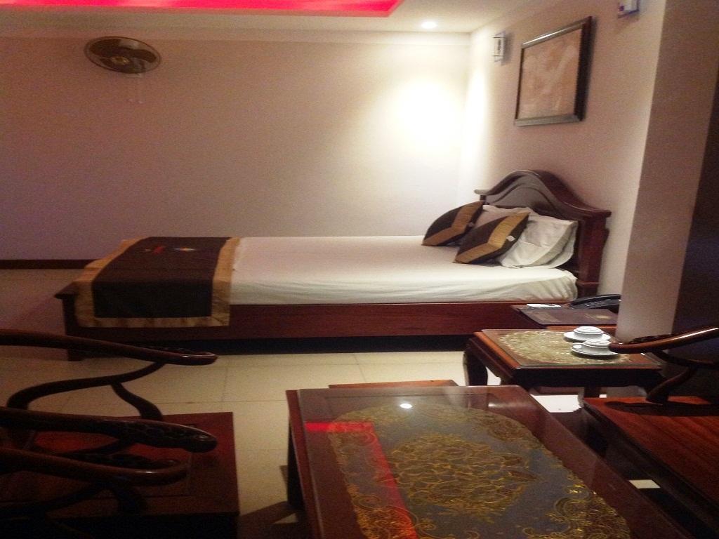 Vuong Hoan 2 Hotel Vinh Buitenkant foto